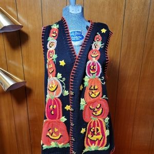 Vintage Halloween sweater vest! Pumpkins galore! Medium